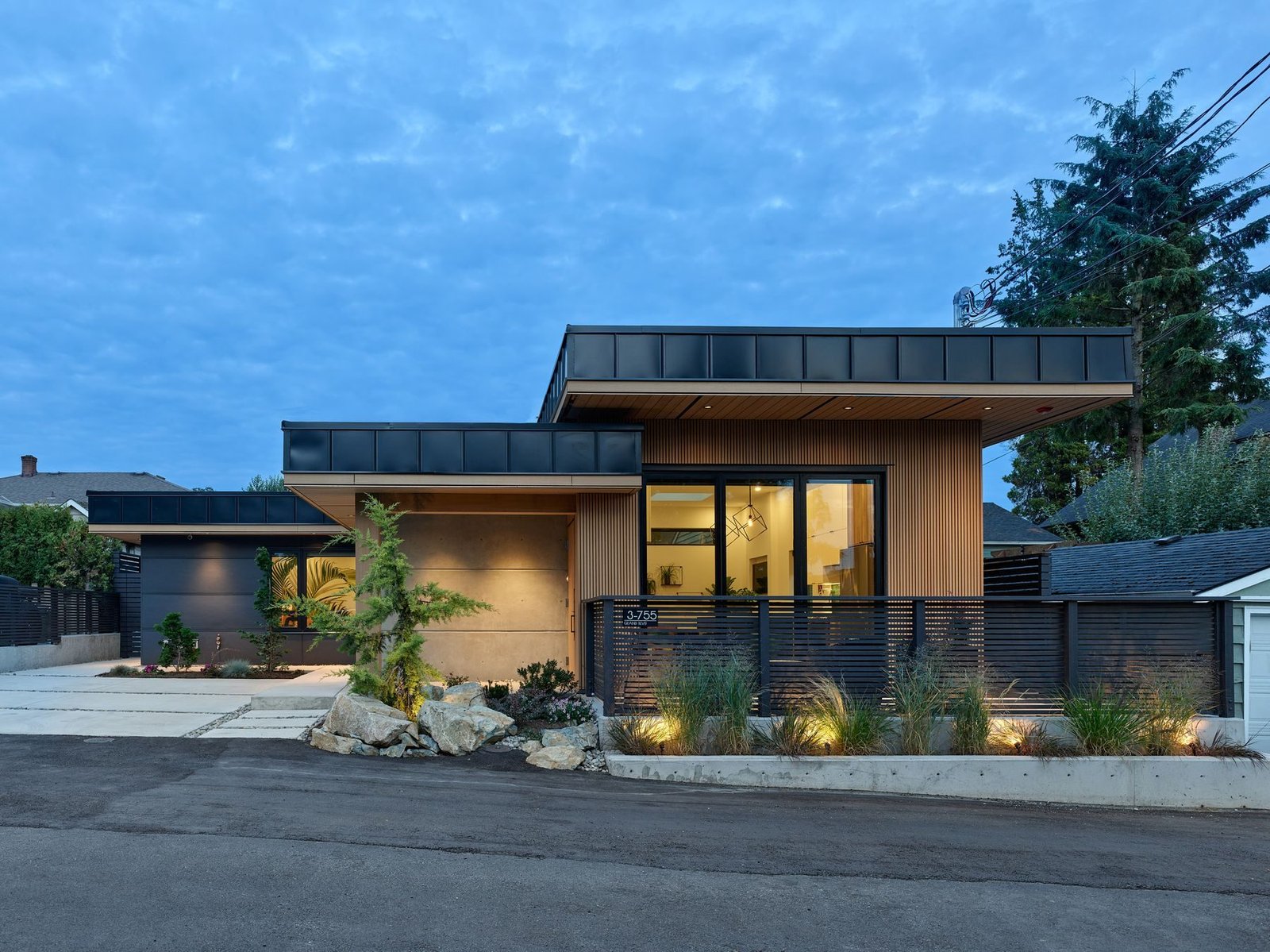 Completed modular home at dusk